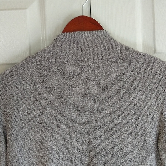 Barefoot dreams waterfall cardigan sweater size medium. - Picture 11 of 11